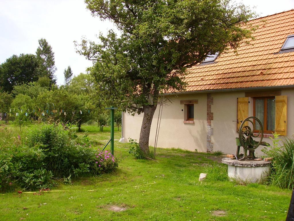 Au Grand Pre Bed & Breakfast Theillay Dış mekan fotoğraf